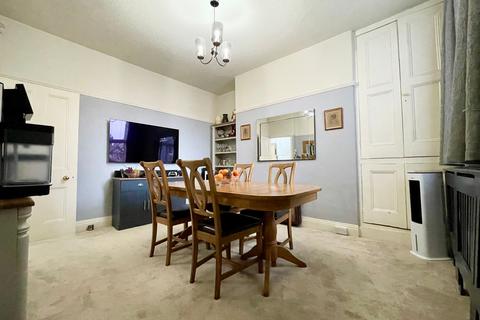 4 bedroom end of terrace house for sale, Greenfield Road, Scarborough, YO11