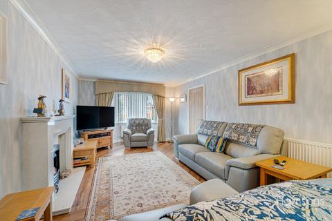 4 bedroom detached house for sale, Farleigh Close, Westhoughton, Bolton, Lancashire, BL5