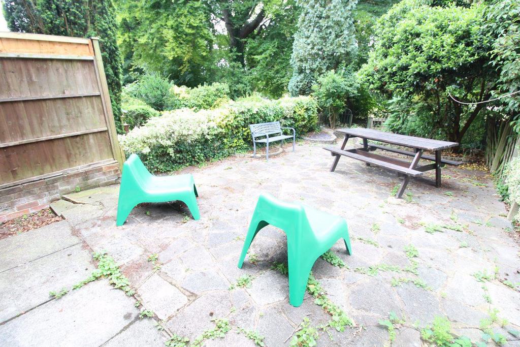 11. Garden