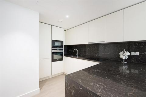 2 bedroom apartment to rent, Vaughan Way, London E1W