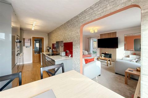 2 bedroom apartment for sale, New Road, Littlehampton, West Sussex