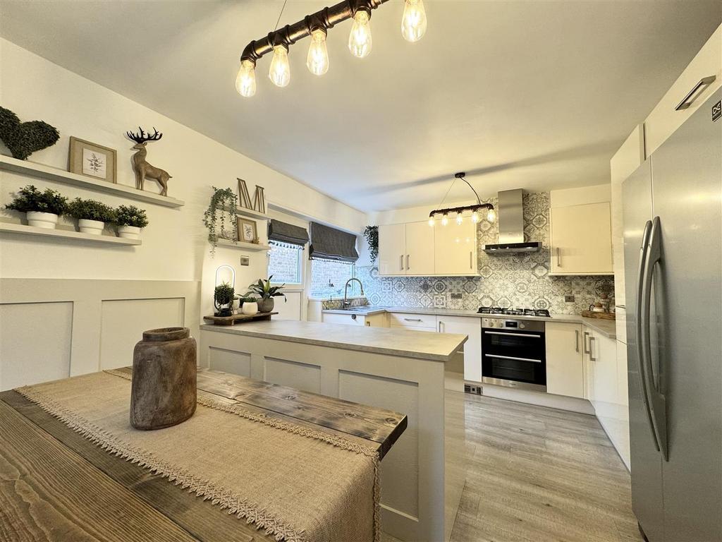 Kitchen diner