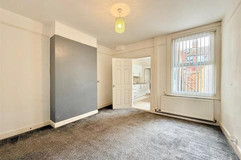 3 bedroom terraced house for sale, Elsie Road, Great Yarmouth