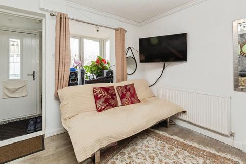 undefined, Eames Close, Aylesbury