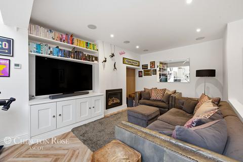 4 bedroom semi-detached house for sale, Victoria Road, Ascot