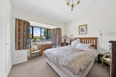 3 bedroom detached bungalow for sale, Sole Farm Road Bookham