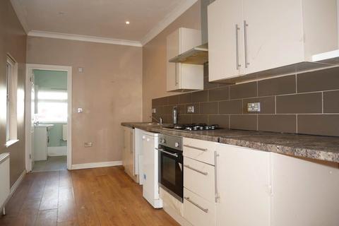3 bedroom house to rent, Priestfield Road, Gillingham , Kent