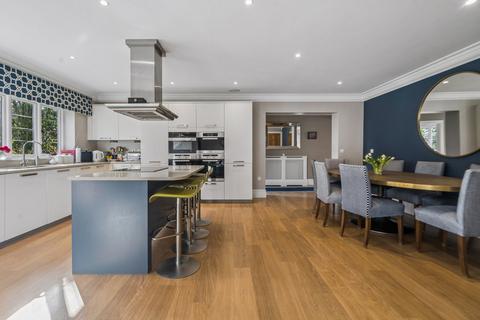 5 bedroom detached house for sale, Lewis Lane, Gerrards Cross SL9