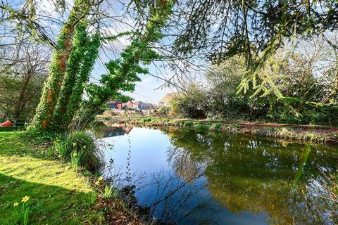 undefined, Velmead Road, Hampshire GU52