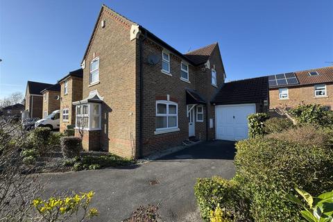 3 bedroom detached house for sale, Kelly Gardens, Swindon SN25