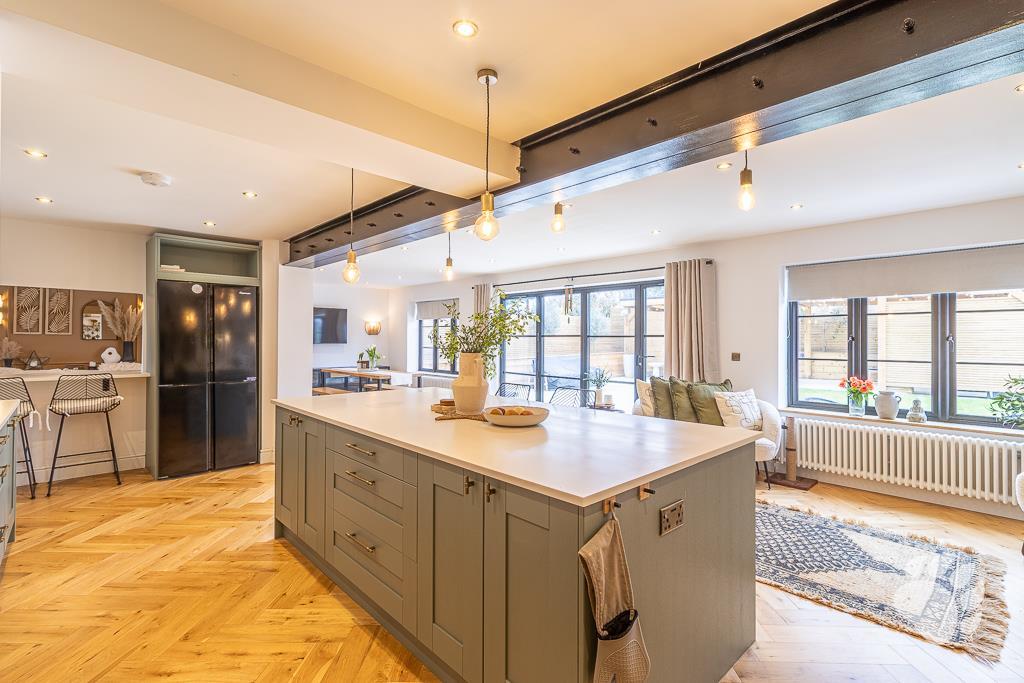 Kitchen/Diner/Family Room