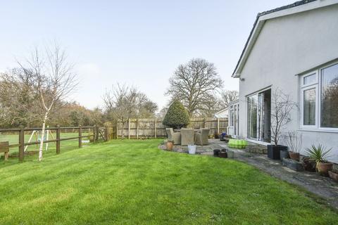 4 bedroom detached bungalow for sale, Moors Close - Kington Langley, Chippenham, SN15