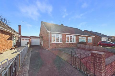 2 bedroom bungalow for sale, Mount Close, Whitley Bay