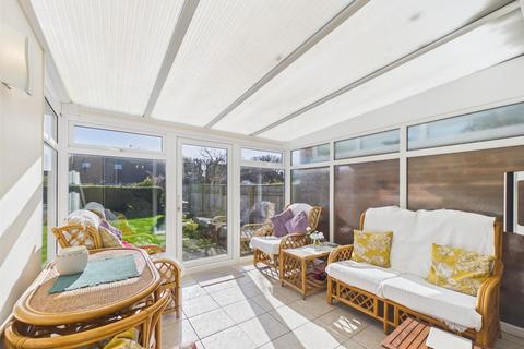2 bedroom bungalow for sale, Mount Close, Whitley Bay