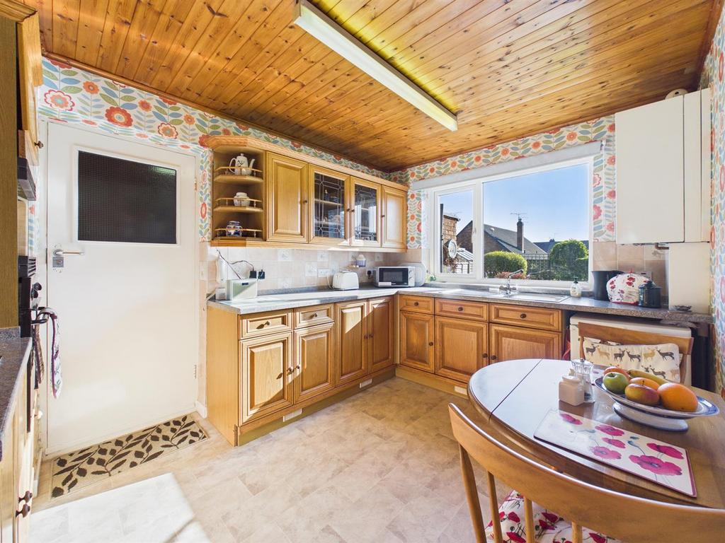 Kitchen 1.jpg