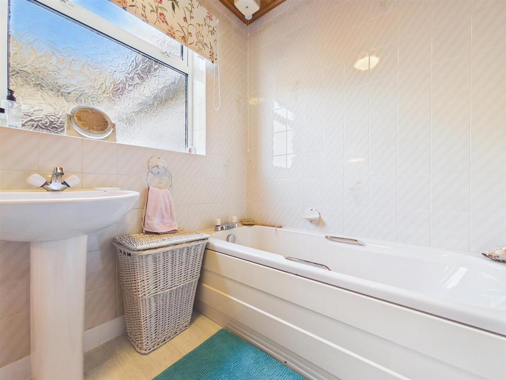 Bath 2.jpg