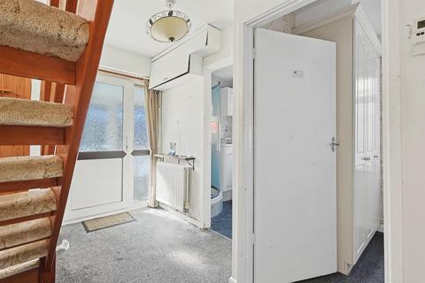 3 bedroom chalet for sale, Lower Road, Hullbridge SS5