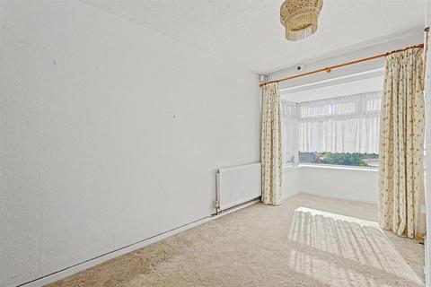 3 bedroom chalet for sale, Lower Road, Hullbridge SS5