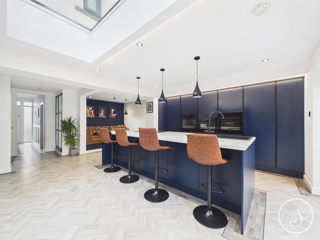 Kitchen/diner/living area