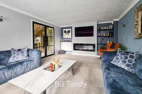5 bedroom detached house for sale, Deans Slade Drive, Lichfield, WS14