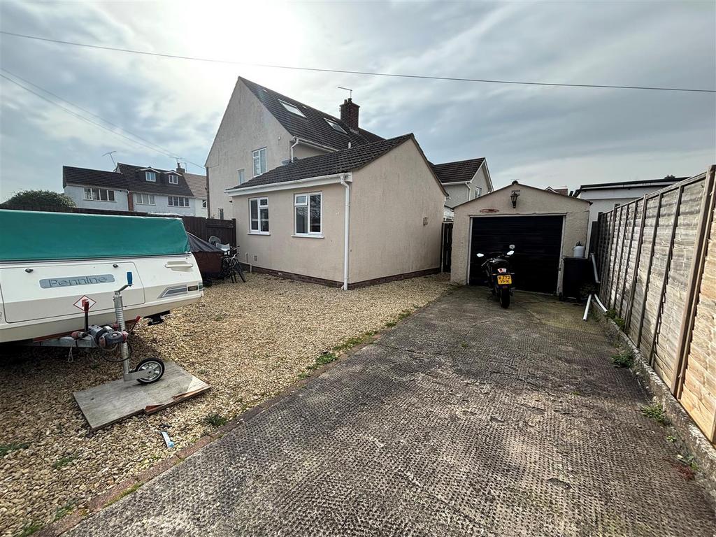 Garage rear.jpg