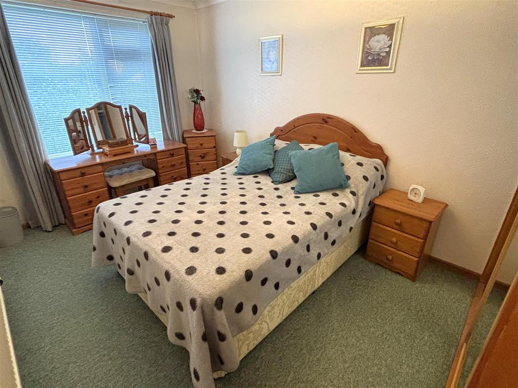 Bedroom 2.jpeg