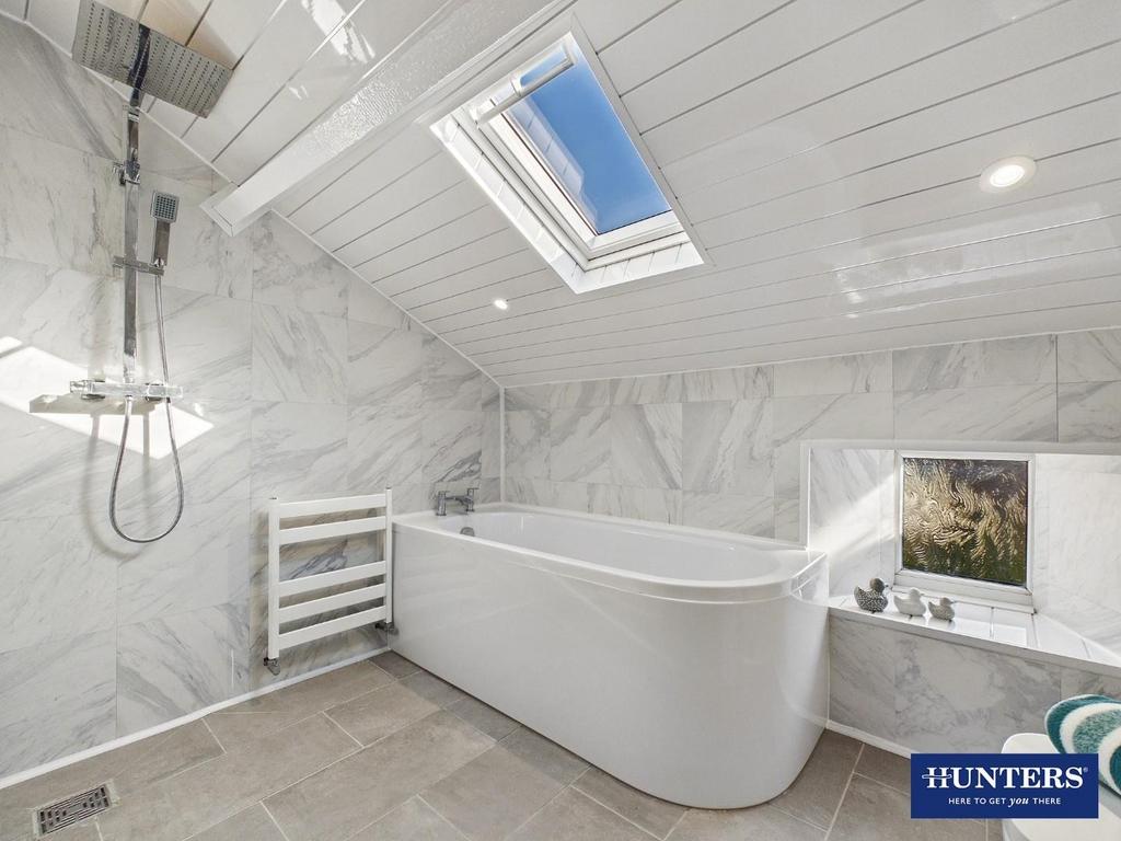 Master En-Suite