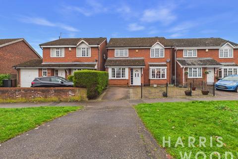 4 bedroom detached house for sale, Mountbatten Drive, Colchester, Essex, CO2