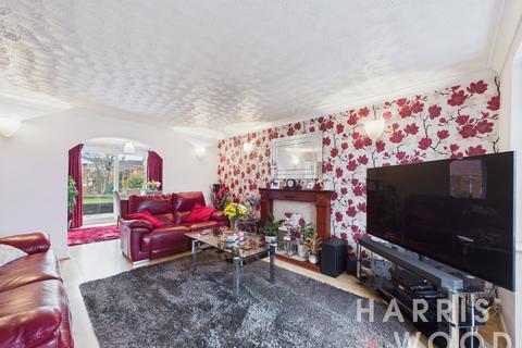 4 bedroom detached house for sale, Mountbatten Drive, Colchester, Essex, CO2