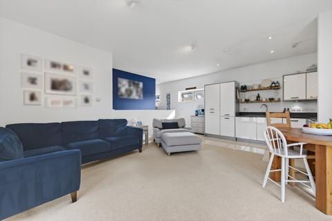 2 bedroom apartment for sale, Clover Street, Northampton, NN5
