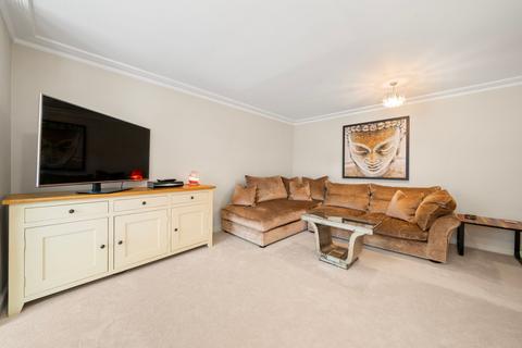 undefined, Pendenza, Cobham, KT11