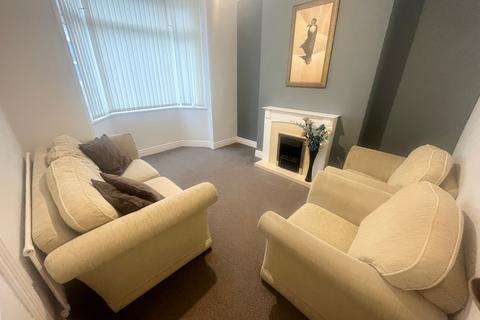 2 bedroom house to rent, Vicarage Street, Stockton-on-Tees, TS19