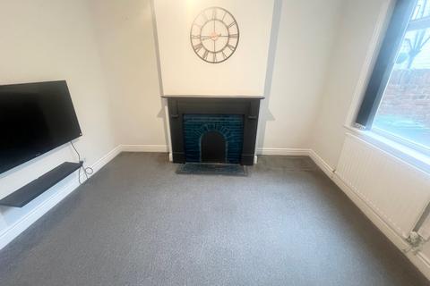 2 bedroom house to rent, Vicarage Street, Stockton-on-Tees, TS19