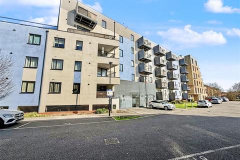 2 bedroom apartment for sale, Salisbury Road, Southall UB2