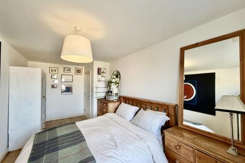 2 bedroom apartment for sale, Salisbury Road, Southall UB2