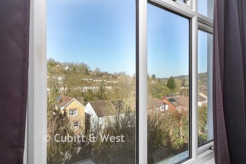 2 bedroom flat for sale, Avondale Flats, Caterham CR3