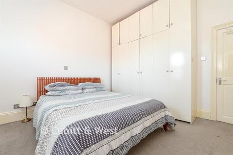 2 bedroom flat for sale, Avondale Flats, Caterham CR3