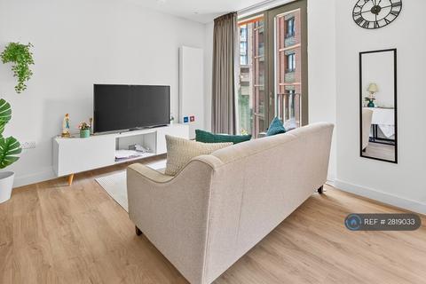 Studio to rent, Cadence Court, London, N1C