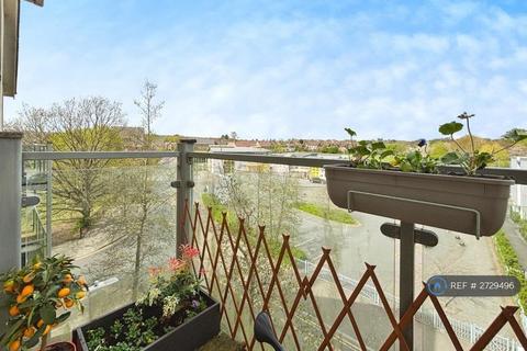 undefined, Sir Bernard Paget Avenue, Ashford, TN23