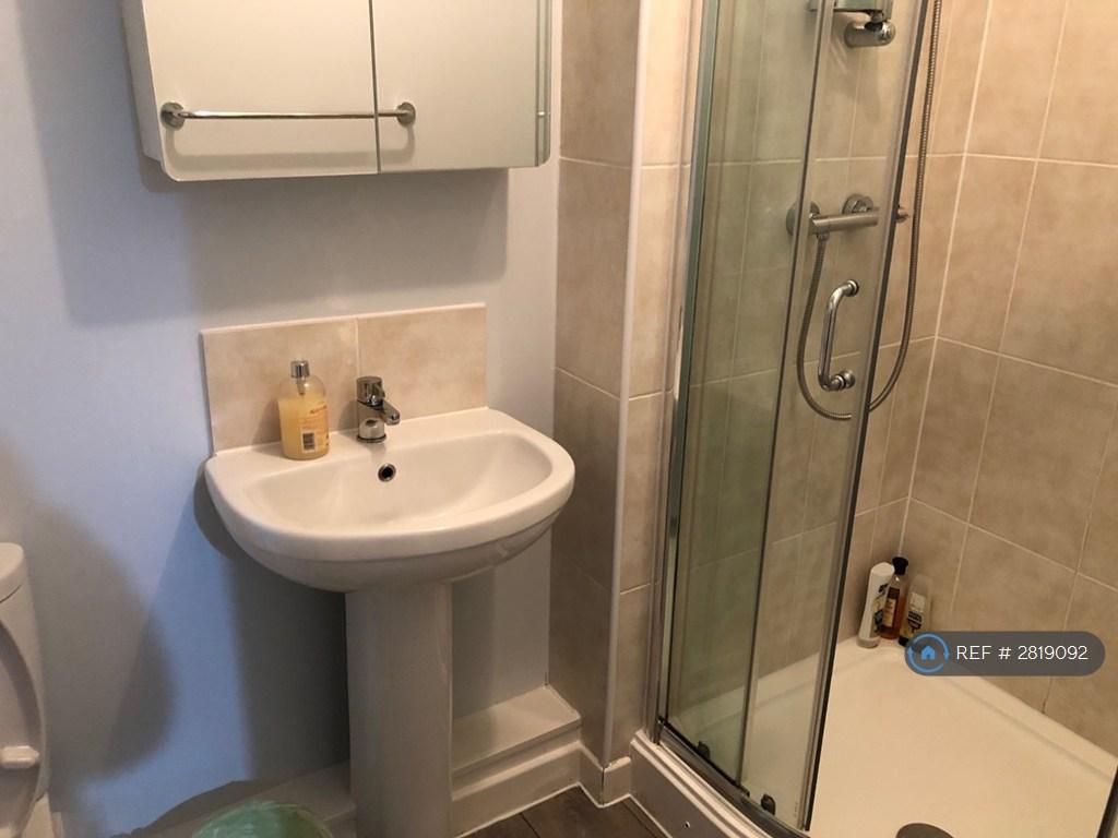 En Suite Bathroom