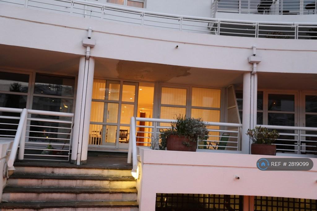 Balcony / Patio Entry