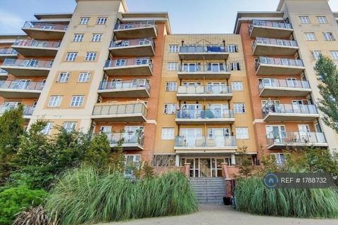 2 bedroom flat to rent, Stanley Road, Harrow, HA2