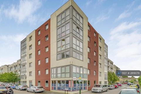 1 bedroom flat to rent, Orchard Road, Richmond, TW9