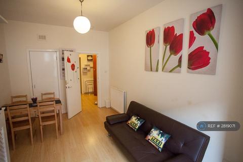 undefined, Earl Street, Glasgow, G14