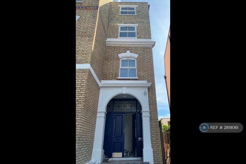 undefined, Woodberry Grove, London, N4
