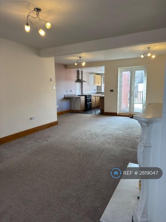 Large Open Plan Lounge