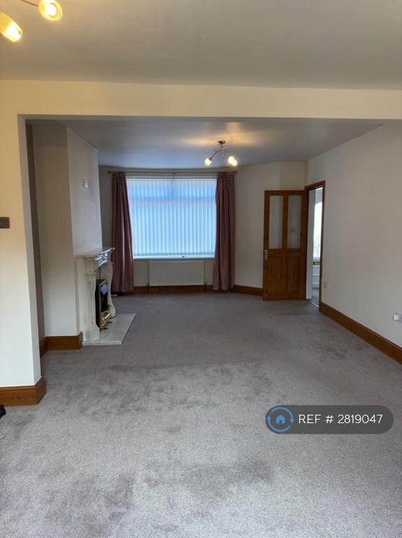 Front Lounge