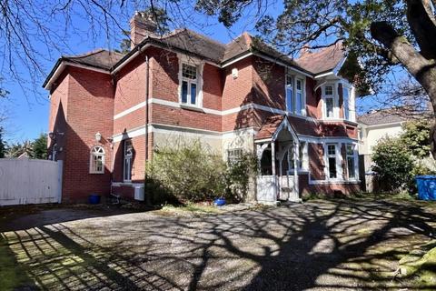 Forest Road, BRANKSOME PARK, BH13