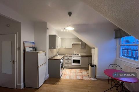 1 bedroom flat to rent, Hillfield Avenue, London, N8