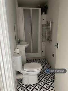 1 bedroom flat to rent, Westhill Road, St Leonard's On Sea, TN38